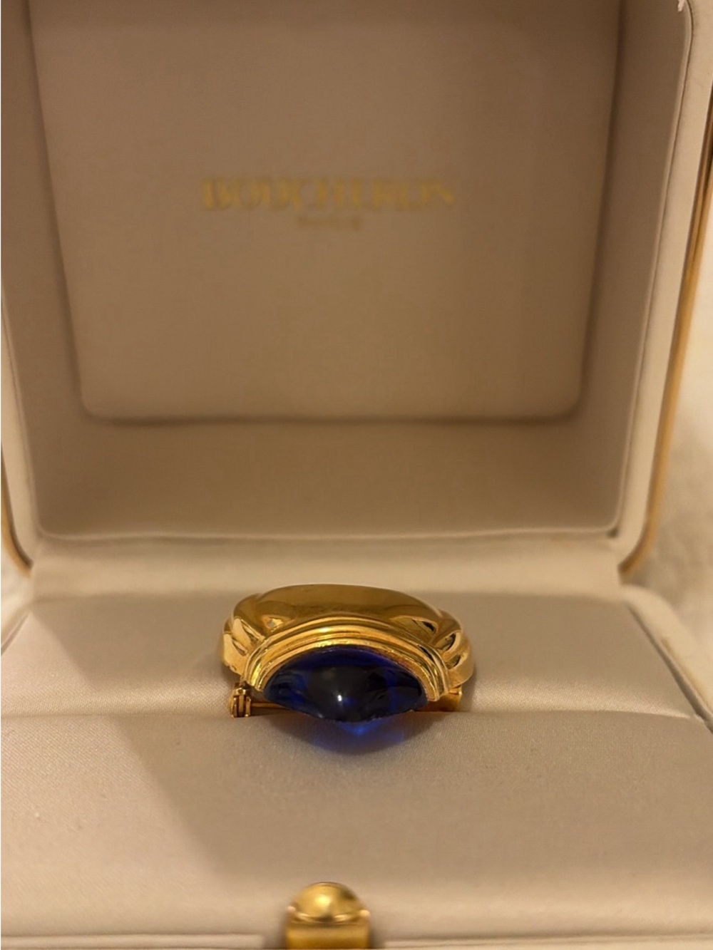 Boucheron Gold Ring brooch with Deep Blue Cabochon Center and jewelry box